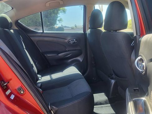 Used 2015 Nissan Versa SV FWD image 19
