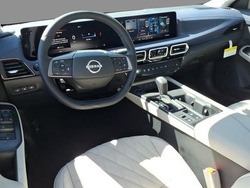 New 2026 Nissan Sentra SL w/ Floor Mat Package FWD image 6