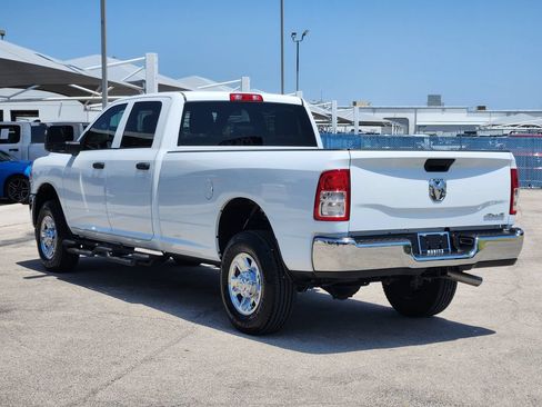 Used 2024 RAM 2500 Tradesman w/ Chrome Appearance Group AWD/4WD image 7