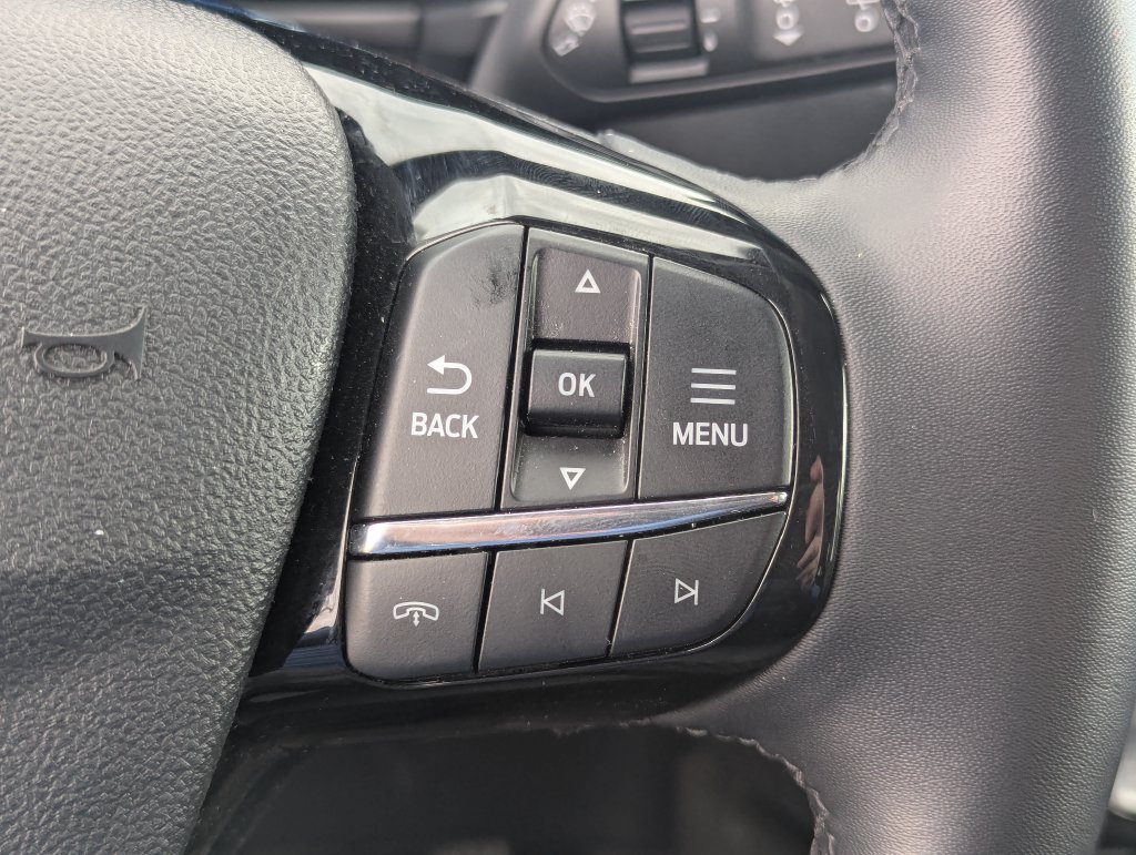 Used 2025 Ford Escape Platinum AWD/4WD image 22
