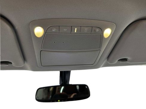 Used 2019 Nissan Pathfinder SV image 40