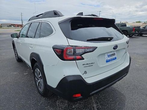 Used 2025 Subaru Outback Premium AWD/4WD image 5