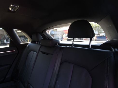 Used 2020 Audi Q3 2.0T Premium Plus image 28