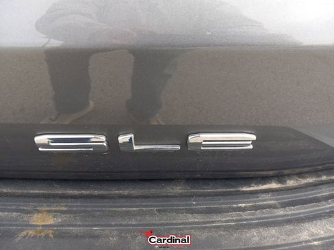 Used 2021 GMC Yukon SLE image 8