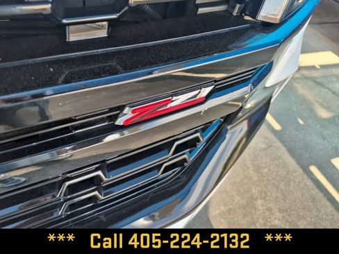 Used 2024 Chevrolet Suburban Z71 w/ Luxury Package AWD/4WD image 28