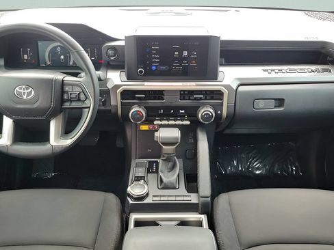 Used 2024 Toyota Tacoma SR5 w/ SR5 Upgrade Package AWD/4WD image 13
