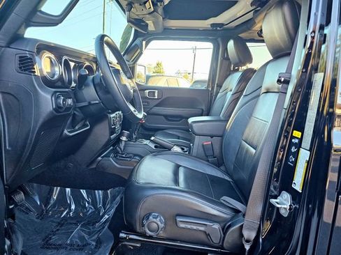 Used 2020 Jeep Wrangler Unlimited Sahara image 18