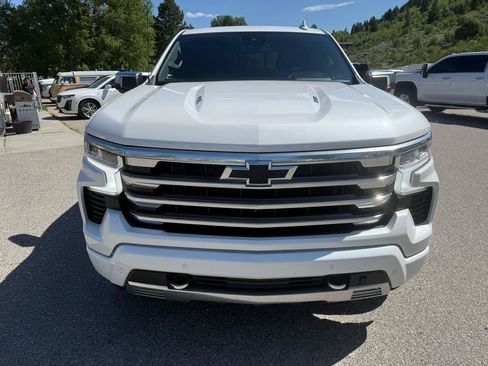 Used 2023 Chevrolet Silverado 1500 High Country w/ Max Trailering Package AWD/4WD image 8
