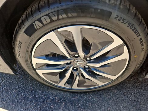 Used 2019 Honda Accord EX image 27