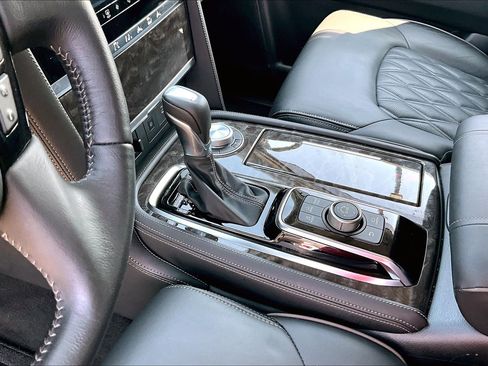 Used 2024 Nissan Armada Platinum w/ Captain's Chairs Package AWD/4WD image 15