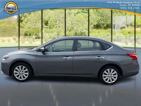 Used 2019 Nissan Sentra S image 11