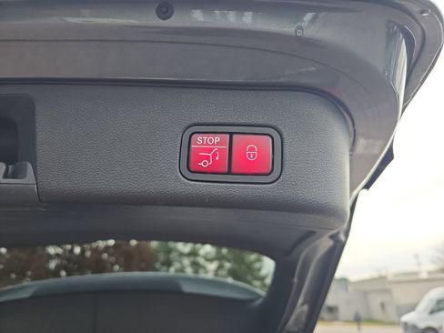 Used 2017 Mercedes-Benz GLE 350 image 14