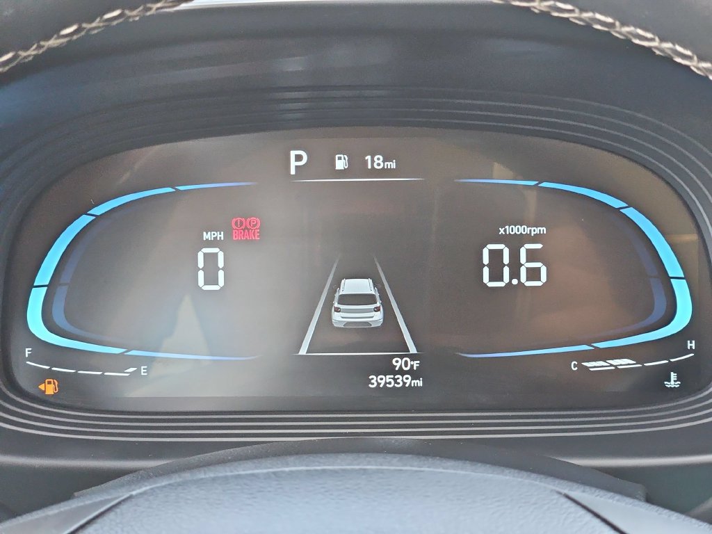 Used 2025 Hyundai Venue SEL FWD image 16