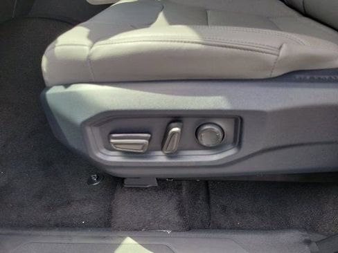 New 2026 Toyota Tundra SR5 AWD/4WD image 11