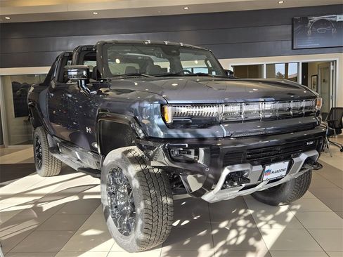 New 2026 GMC Hummer EV 2X image 2