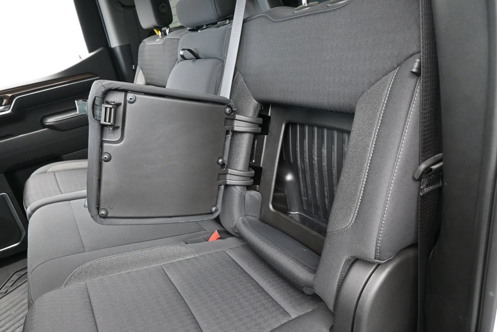 Used 2023 Chevrolet Silverado 1500 LT RWD image 33