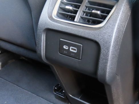 Used 2022 Chevrolet Blazer LT AWD/4WD image 32