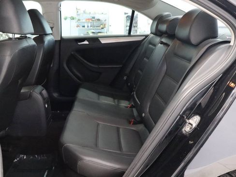 Used 2014 Volkswagen Jetta SE FWD image 13