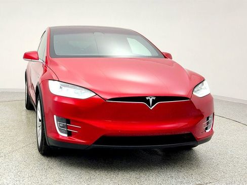 Used 2021 Tesla Model X Long Range image 2
