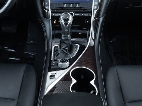 Used 2018 INFINITI Q50 Luxe w/ Essential Package (3.0T Luxe) image 16