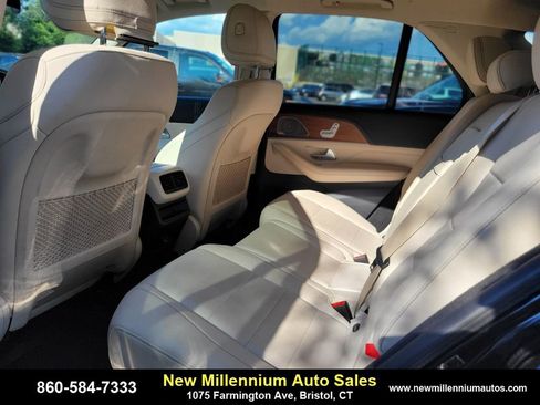 Used 2022 Mercedes-Benz GLE 350 4MATIC w/ 3rd Row Seat Package image 14