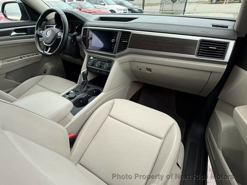 Used 2019 Volkswagen Atlas SE w/ Towing Package image 18