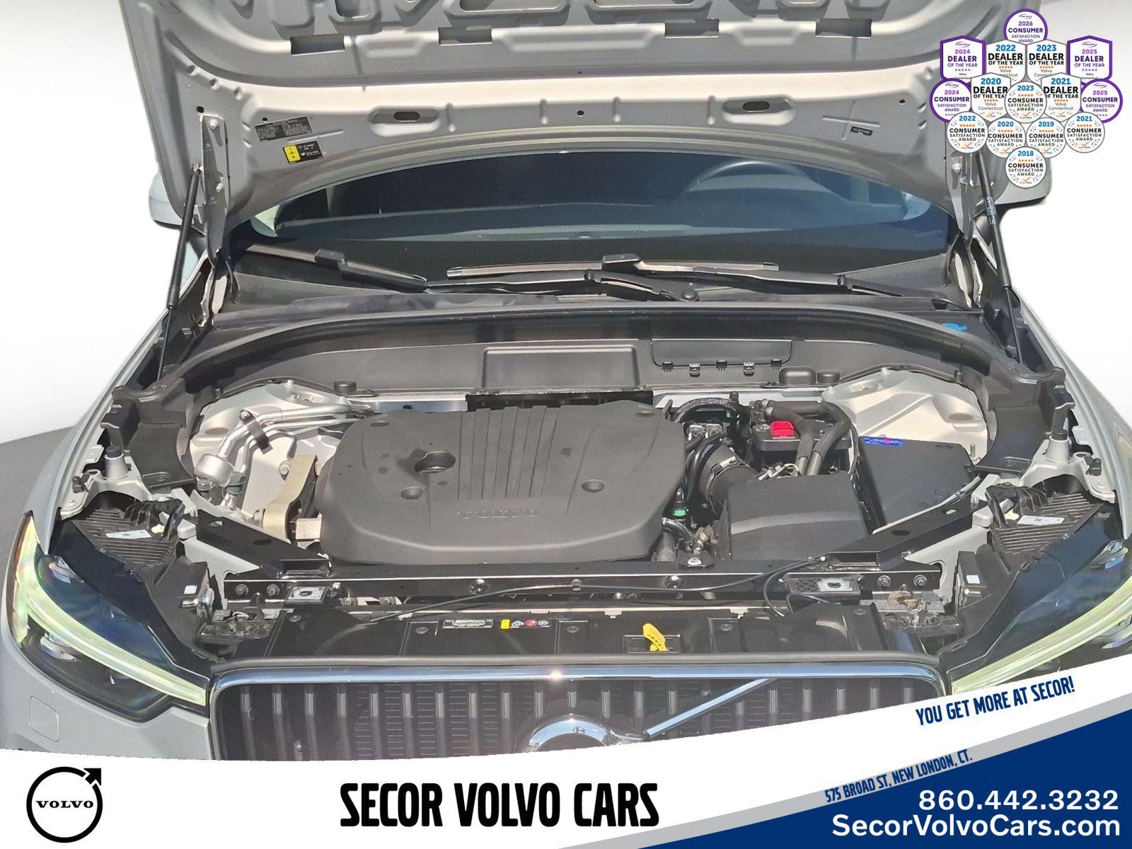 Used 2023 Volvo XC60 B5 Core AWD/4WD image 24