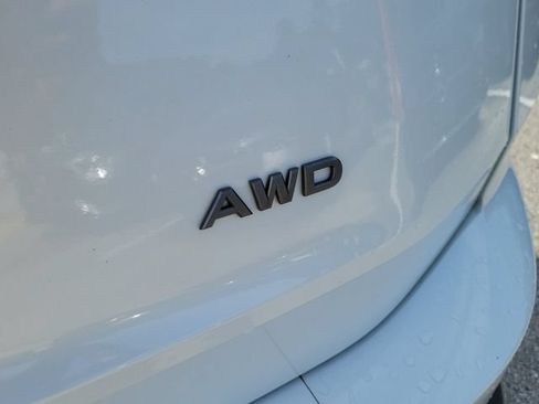 Certified 2025 Nissan Rogue S AWD/4WD image 9