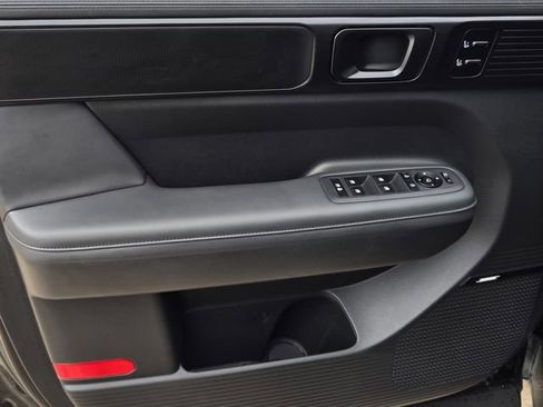Used 2025 Hyundai Santa Fe Calligraphy FWD image 20