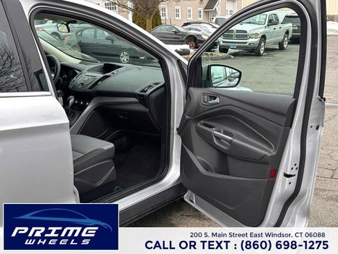 Used 2015 Ford Escape SE image 16
