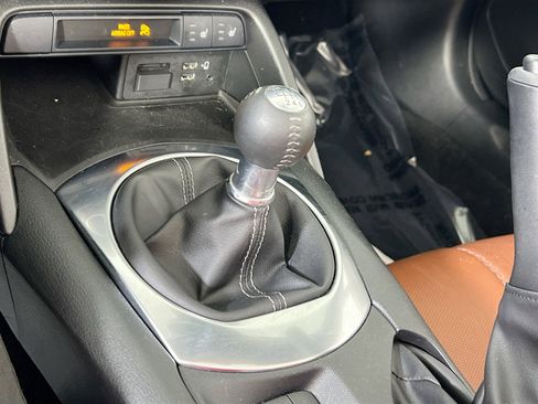 Used 2022 MAZDA MX-5 Miata Grand Touring image 16