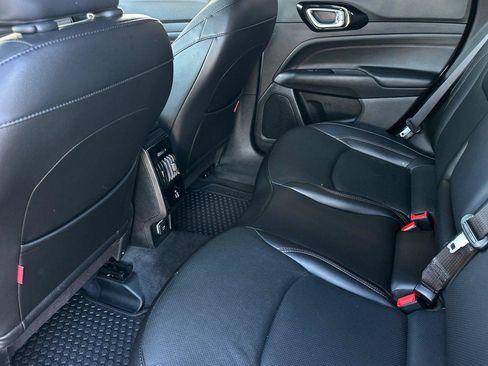 Used 2023 Jeep Compass Trailhawk w/ Trailhawk Elite Group image 12