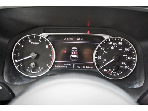 Used 2024 Nissan Rogue SV w/ SV Premium Package image 16