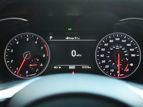 Used 2019 Genesis G70 2.0T Advanced w/ Sport Package image 24