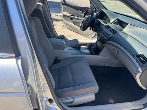 Used 2012 Honda Accord LX image 10