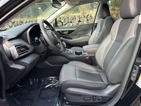 Certified 2025 Subaru Outback Onyx Edition image 14