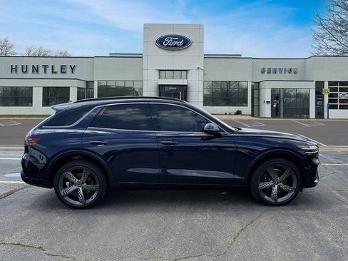 Used 2024 Genesis GV70 3.5T Sport w/ Sport Prestige Package image 5