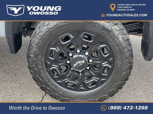 Used 2024 Chevrolet Silverado 2500 LTZ w/ LTZ Plus Package AWD/4WD image 34