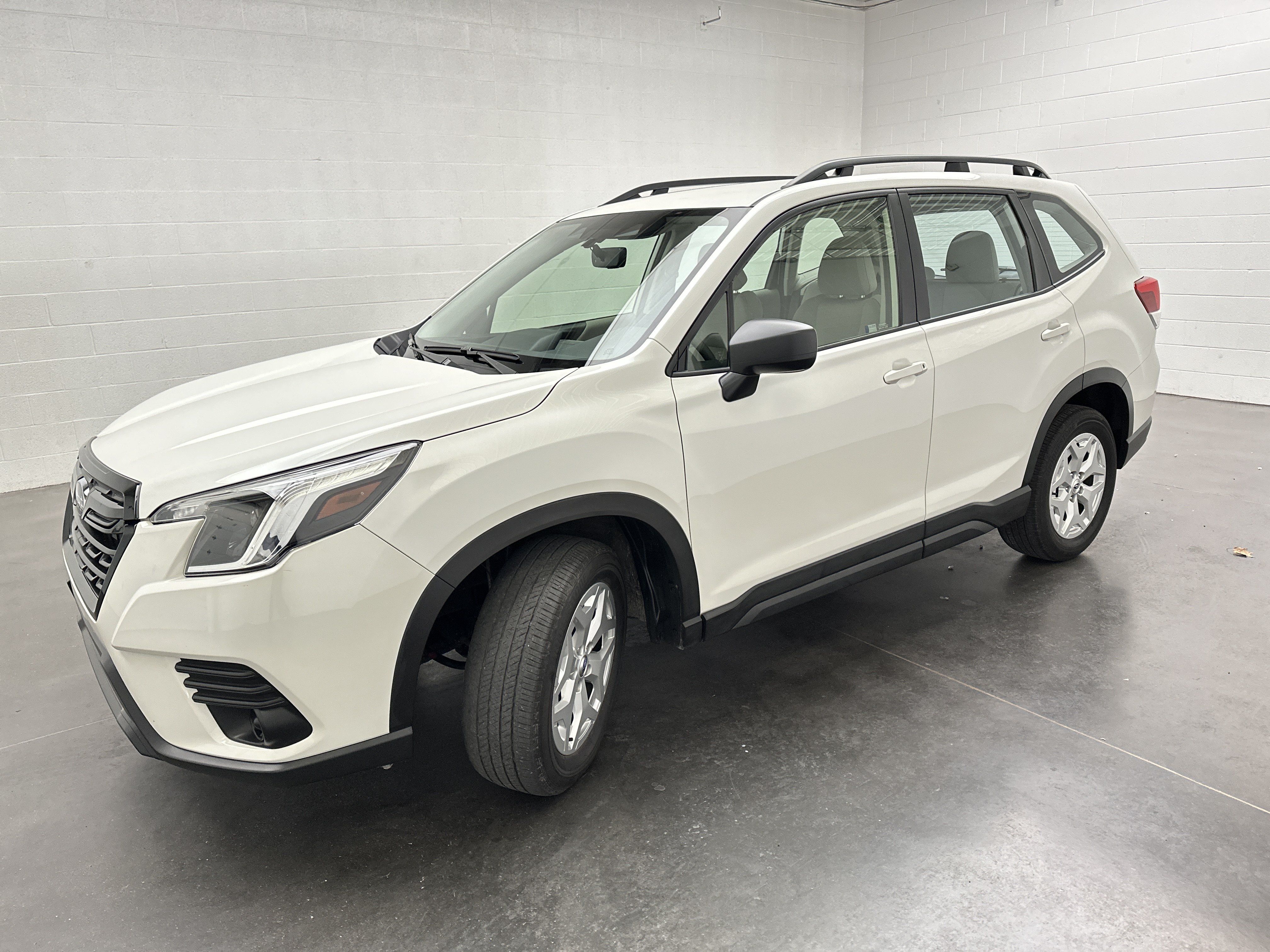 Used 2024 Subaru Forester AWD/4WD image 4