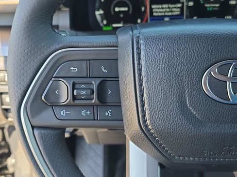 New 2026 Toyota 4Runner TRD Off-Road Premium AWD/4WD image 17