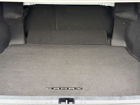 Used 2021 Toyota Camry LE w/ Carpet Mat Package (TMS) FWD image 24