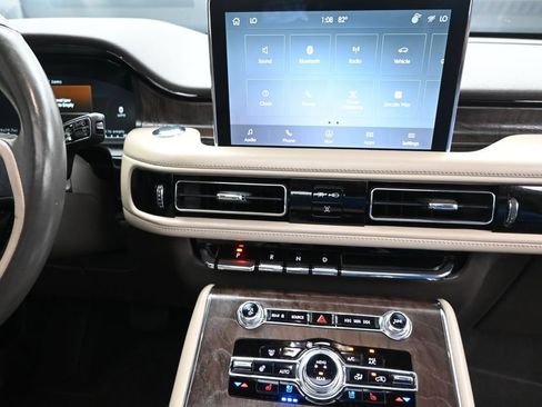Used 2022 Lincoln Aviator Reserve w/ Equipment Group 201A RWD image 29