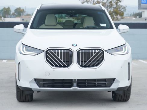 New 2026 BMW X3 xDrive30 w/ Premium Package AWD/4WD image 2