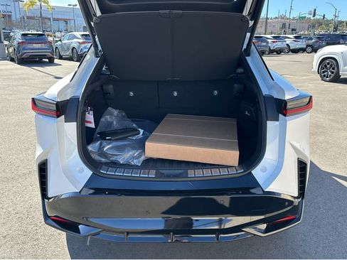 Certified 2026 Lexus RZ 450e AWD w/ Luxury Package image 18