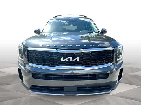 Certified 2022 Kia Telluride S FWD image 3