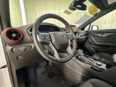 Used 2025 Chevrolet Blazer RS w/ Enhanced Convenience Package image 23