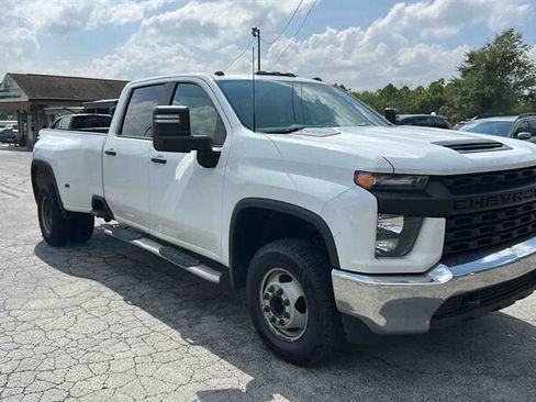 Used 2020 Chevrolet Silverado 3500 W/T w/ WT Safety Package image 3