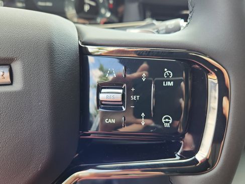 Used 2026 Land Rover Range Rover Evoque S image 20