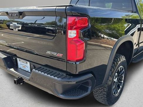 Used 2024 Chevrolet Silverado 1500 ZR2 w/ Technology Package image 39