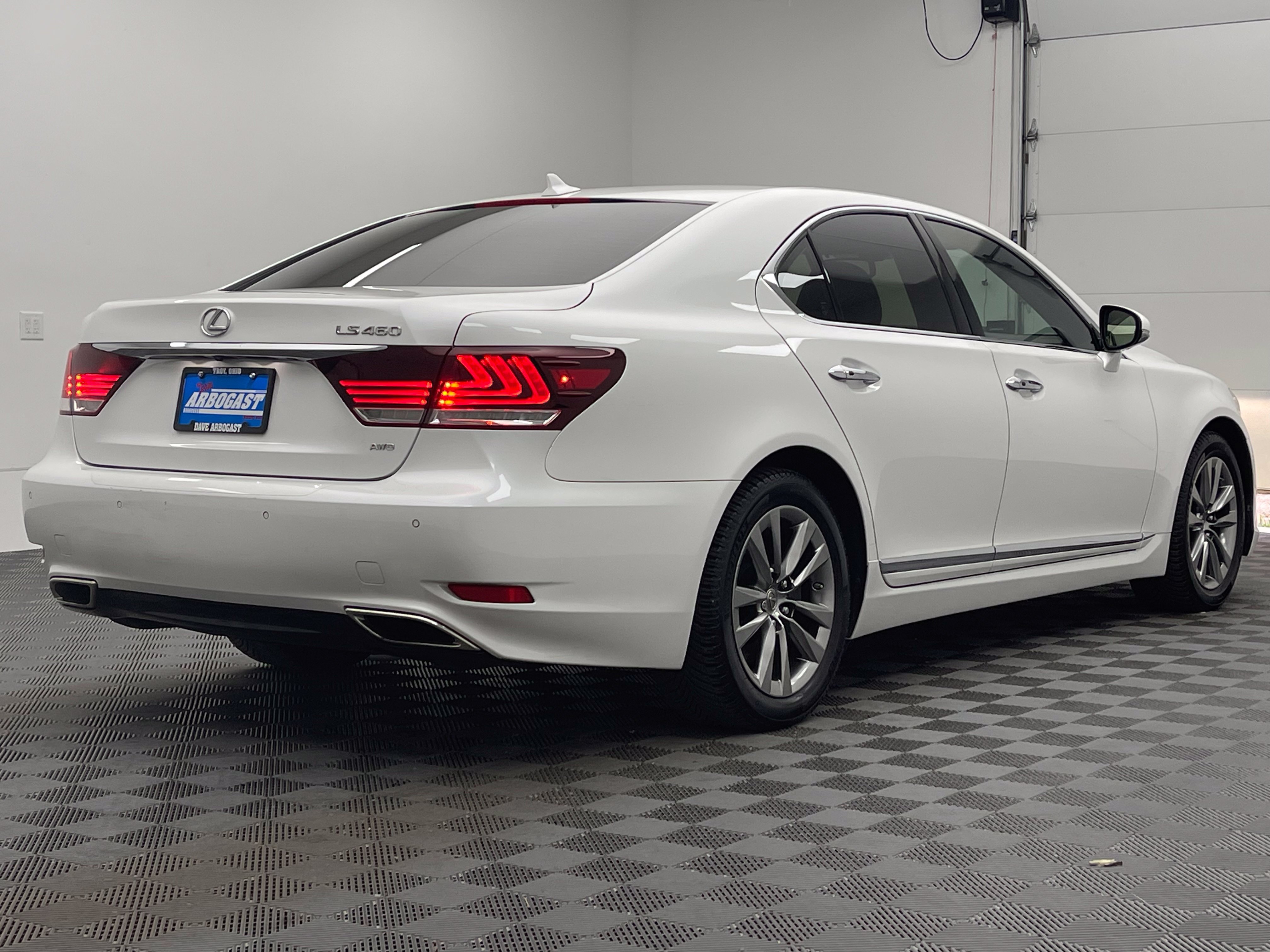 Used 2013 Lexus LS 460 AWD w/ Comfort Pkg image 10